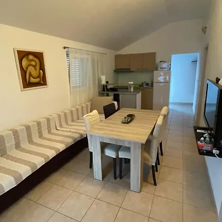 Roko Apartman *