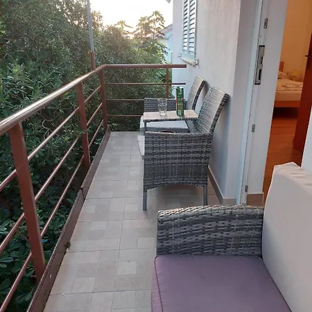 Διαμέρισμα Roko *